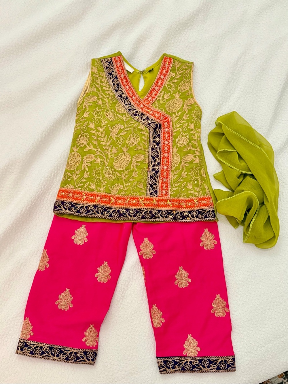 Pakistani/indian Baby Girl Shalwar Kameez 3-Piece Size 22 (2-3Y) Embroidered